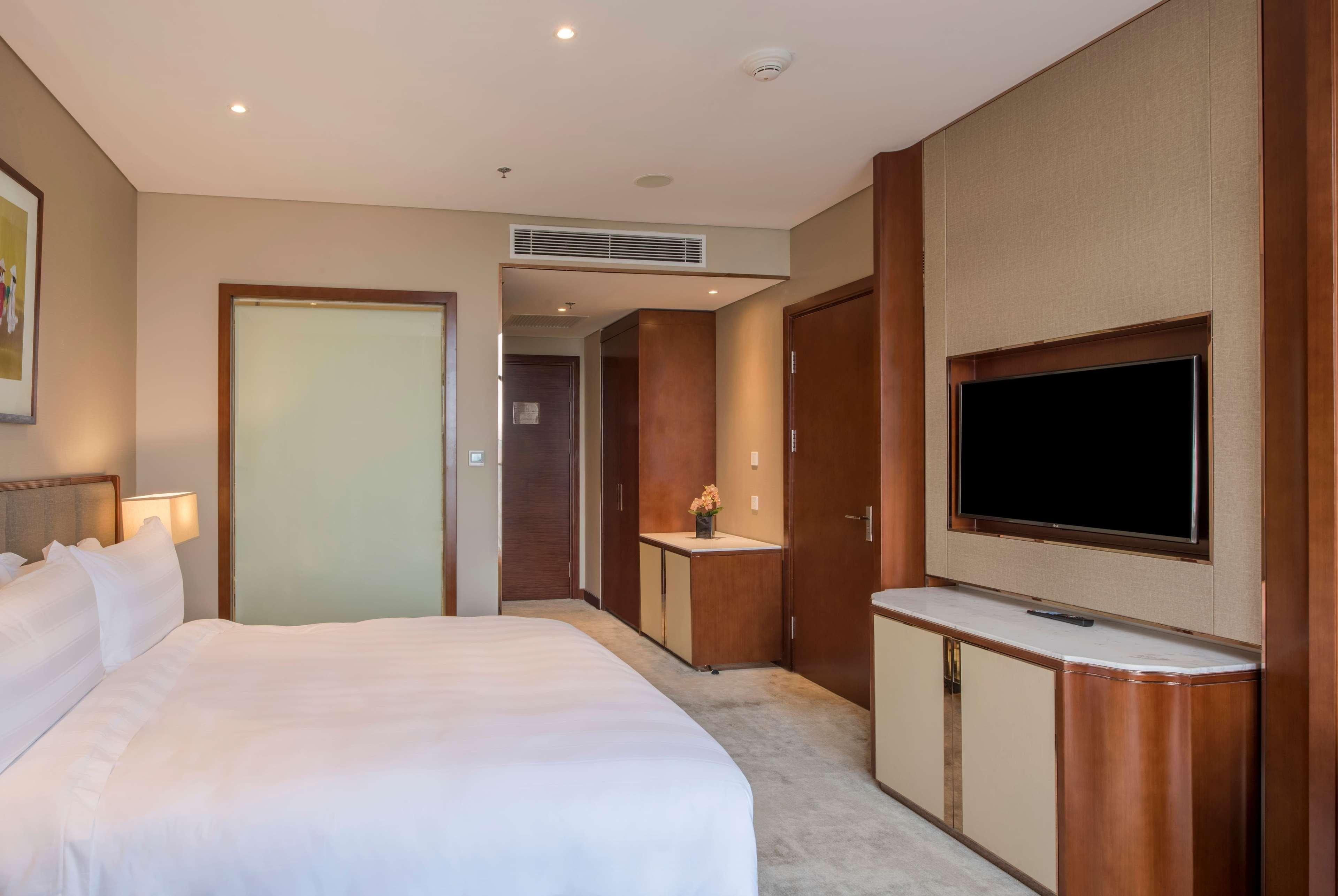 Wyndham Garden Hanoi Buitenkant foto