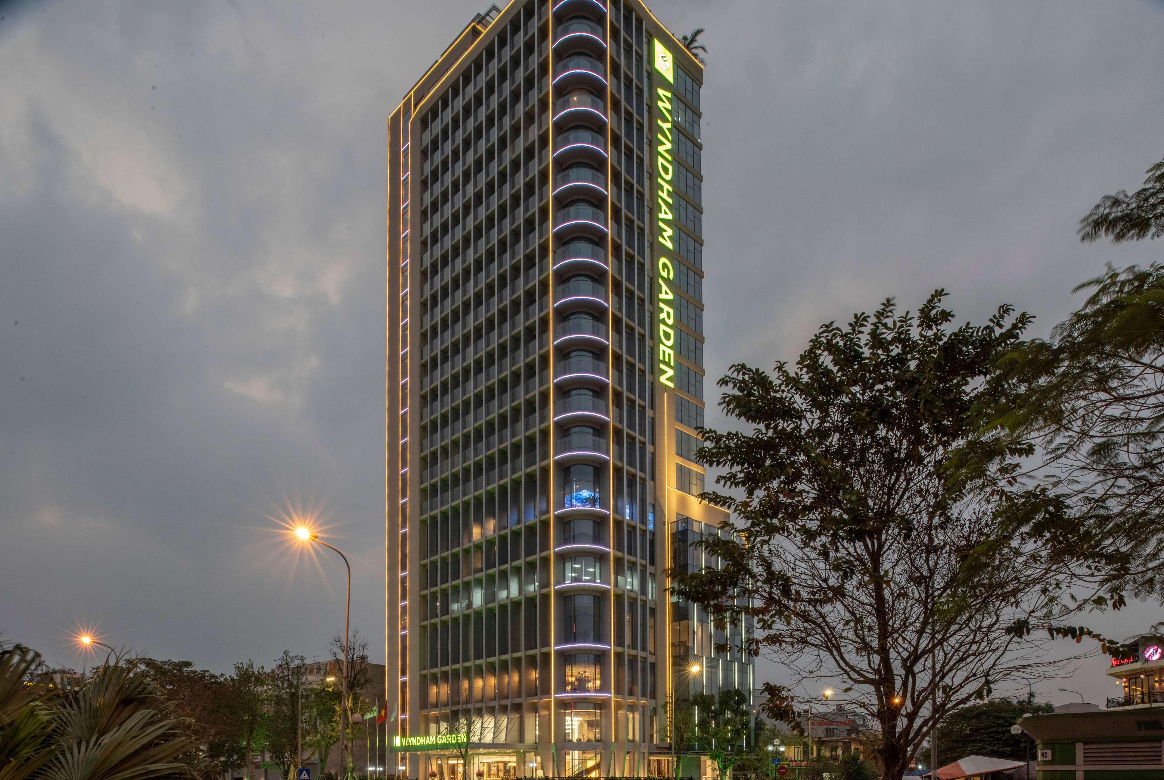 Wyndham Garden Hanoi Buitenkant foto
