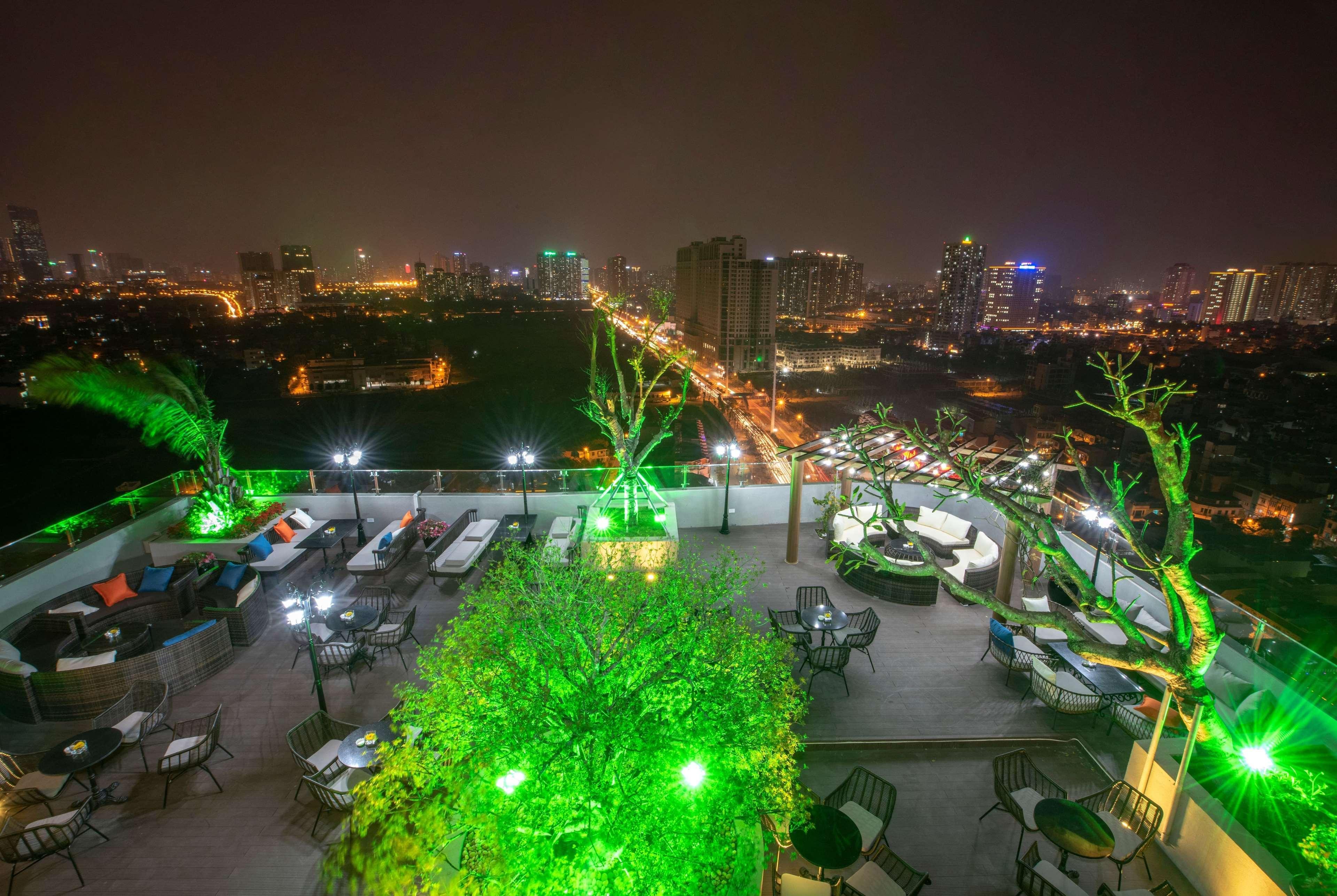 Wyndham Garden Hanoi Buitenkant foto